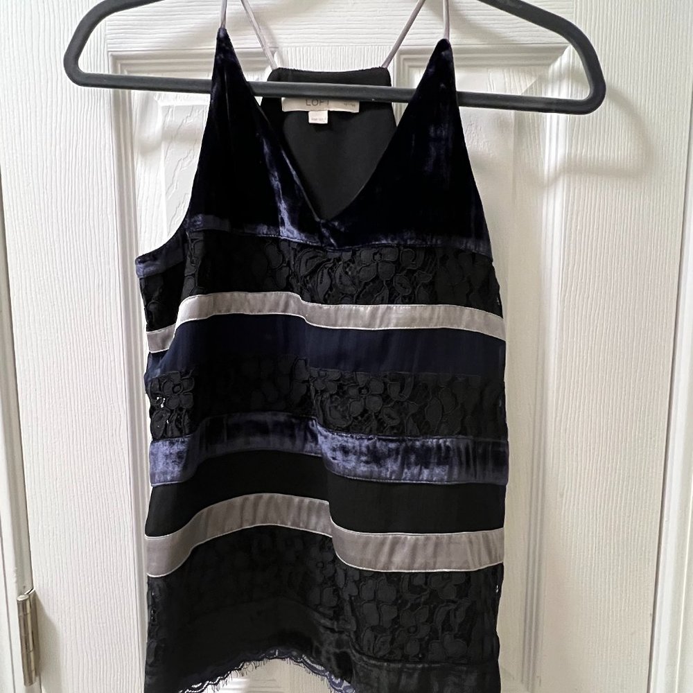 LOFT Women's Velvet and Lace Tank Top Cami, Size XSP